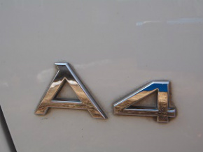 アウディ　Ａ４（2005年）2