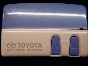 トヨタ　パッソ（2004年）スマートキー4